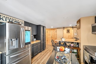 35 Union St, Farmington, NH 03835