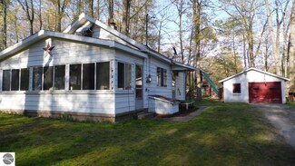 2376 Silverwood Rd, Lupton, MI 48635