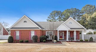 441 Eton Dr, Dothan, AL 36305