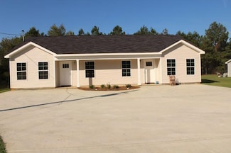 279 N Rocky Creek Rd, Ashford, AL 36312