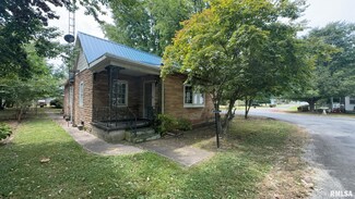 1220 W Madison St, Herrin, IL 62948