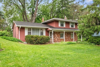 1134 Lealand Rd E, Saint Paul, MN 55109