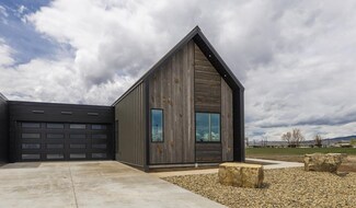 725 Stone St Unit 4, Cody, WY 82414