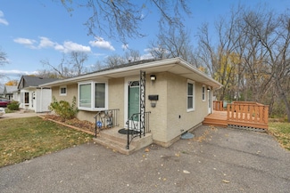 2117 Margaret St, Saint Paul, MN 55119