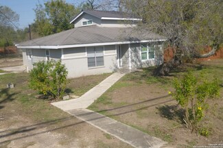 7783 Richter Rd, Elmendorf, TX 78112
