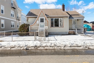 49 Dean St, Woonsocket, RI 02895