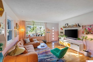 6144 Bedford Ave, Omaha, NE 68104