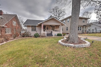 216 N Woodlawn Ave, Decatur, IL 62522