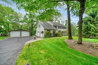 125 Drakestown Rd, Hackettstown, NJ 07840