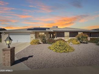 13828 N Whispering Lake Dr, Sun City, AZ 85351