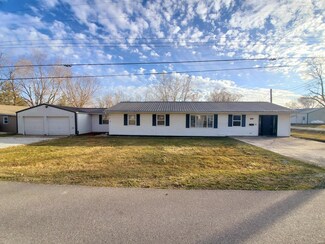 676 W Clark St, Kahoka, MO 63445
