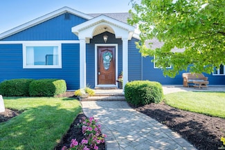 10809 S State Road 105, South Whitley, IN 46787