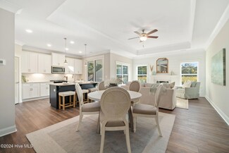 206 Windswept Ln, Beaufort, NC 28516
