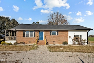 6920 Gourd Branch Rd, Lucama, NC 27851