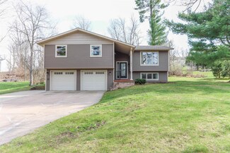 1417 Maple Hill Rd, Wausau, WI 54403
