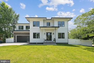 1830 Cherri Dr, Falls Church, VA 22043