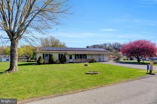 154 Henry St, Mifflintown, PA 17059