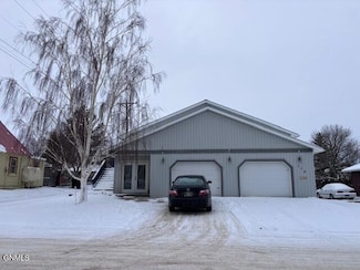 115 Broadmore St, Plentywood, MT 59254