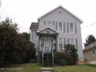 13 Green St, Pittston, PA 18640