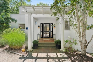 35 Ely Brook Rd, East Hampton, NY 11937