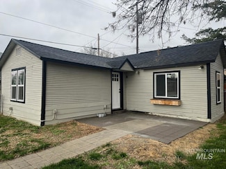 1816 7th St S, Nampa, ID 83651