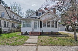 116 Wollaston St, Cranston, RI 02910