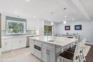 5 Maplecrest Ct, Toms River, NJ 08753