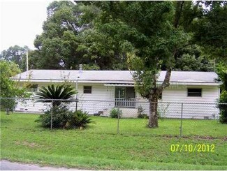 47239 E Deer Rd, Altoona, FL 32702