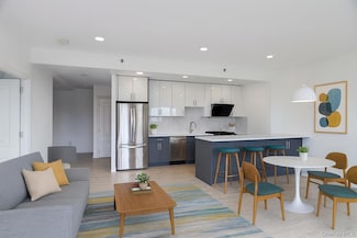 42-78 Main St Unit 6E, Flushing, NY 11355