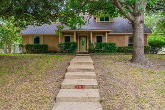 303 Willowbrook Dr, Duncanville, TX 75116