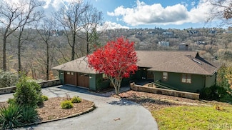 16 S Sassafras Ct, Highlands, NC 28741