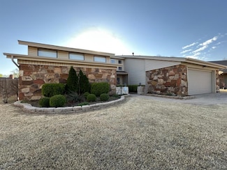 1921 Norwich Cir, Yukon, OK 73099