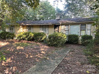 3201 Mason Dr, Charlotte, NC 28269
