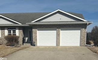 412A Brickyard Rd, Sheffield, IA 50475