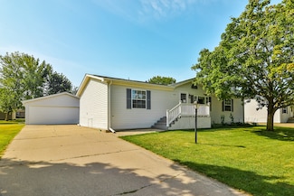 5521 Mahogany Ln, Roscoe, IL 61073