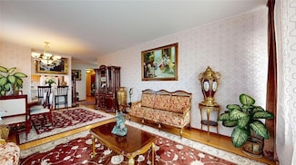 45 Oceana Dr E Unit 8A, Brooklyn, NY 11235