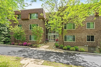 3563 Amberacres Dr, Cincinnati, OH 45237