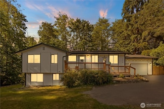 1216 NE Vena Ave, Bremerton, WA 98311