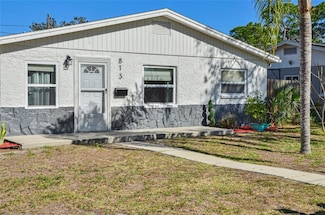 813 89th Ave N, Saint Petersburg, FL 33702