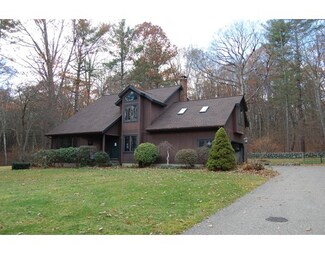 39 Town Farm Rd, North Brookfield, MA 01535