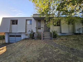 444 NE Cedar St, Madras, OR 97741