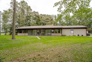 2970 W Bunkum Rd, Rensselaer, IN 47978