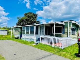 64 Cheyenne Rd, East Hartford, CT 06118