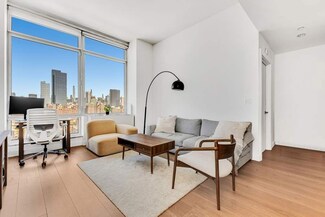 450 W 17th St Unit 2011, New York, NY 10011