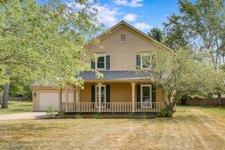 31804 N Roundhead Dr, Solon, OH 44139