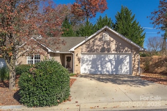 412 Wiltshire Cir, Fletcher, NC 28732