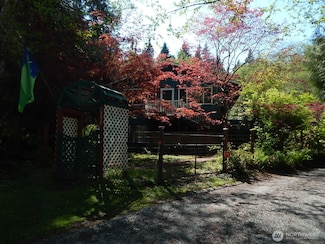559 Summerland Rd, Bellingham, WA 98229