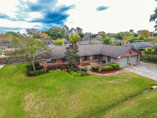 1017 Kim Dr, Lafayette, LA 70503