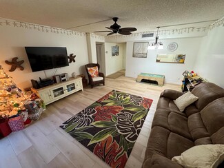 5190 Las Verdes Cir Unit 3170, Delray Beach, FL 33484
