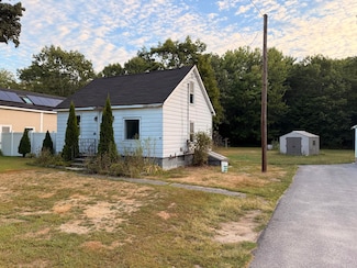 401 Gorham Rd, Scarborough, ME 04074